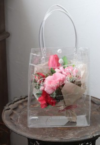 アーティフシャルフラワーでミニブーケ