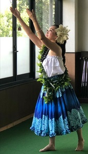 基礎から楽しむフラダンス