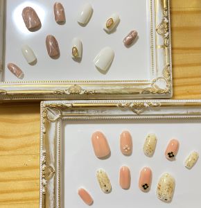 100均シールで誰でもジェルネイル