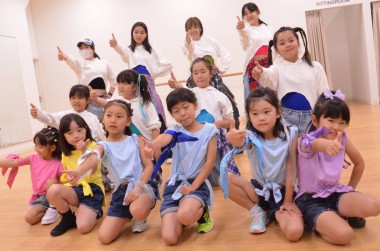 キッズダンス①年長～　②小3～