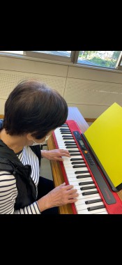シニアの脳トレいきいきピアノ