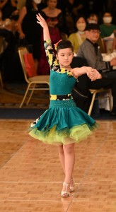 ソロ社交ダンスforキッズ